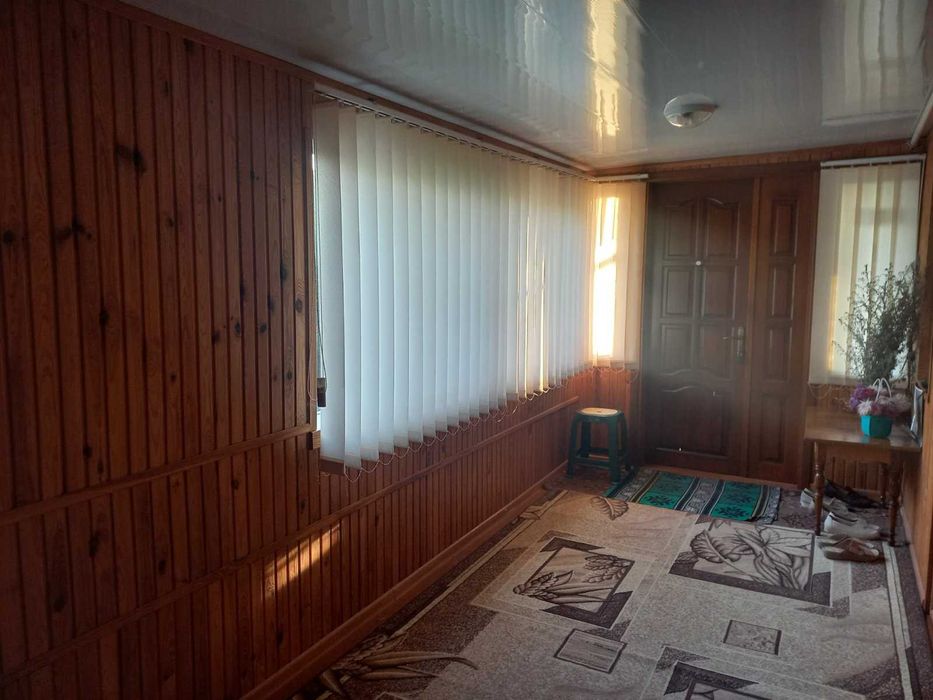 Продається приватний теплий,просторий будинок з присадибною ділянкою