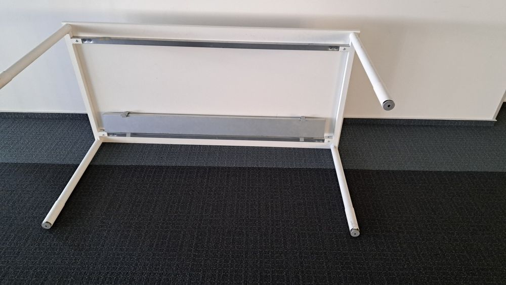 Biurko białe 160 x 80 Mikomax