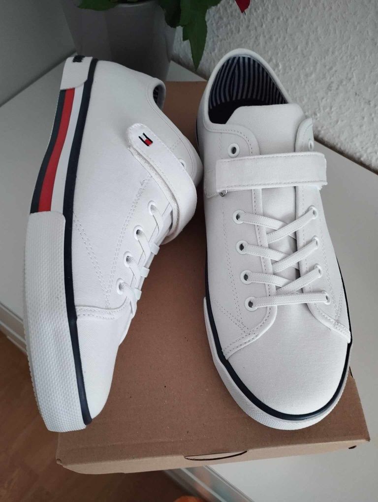 Tommy Hilfiger r37 39