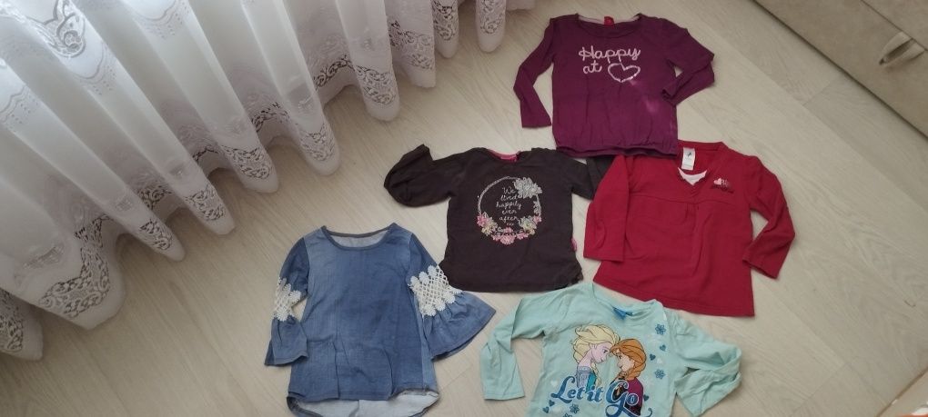 Реглани на дівчинку 104, разом 150 грн