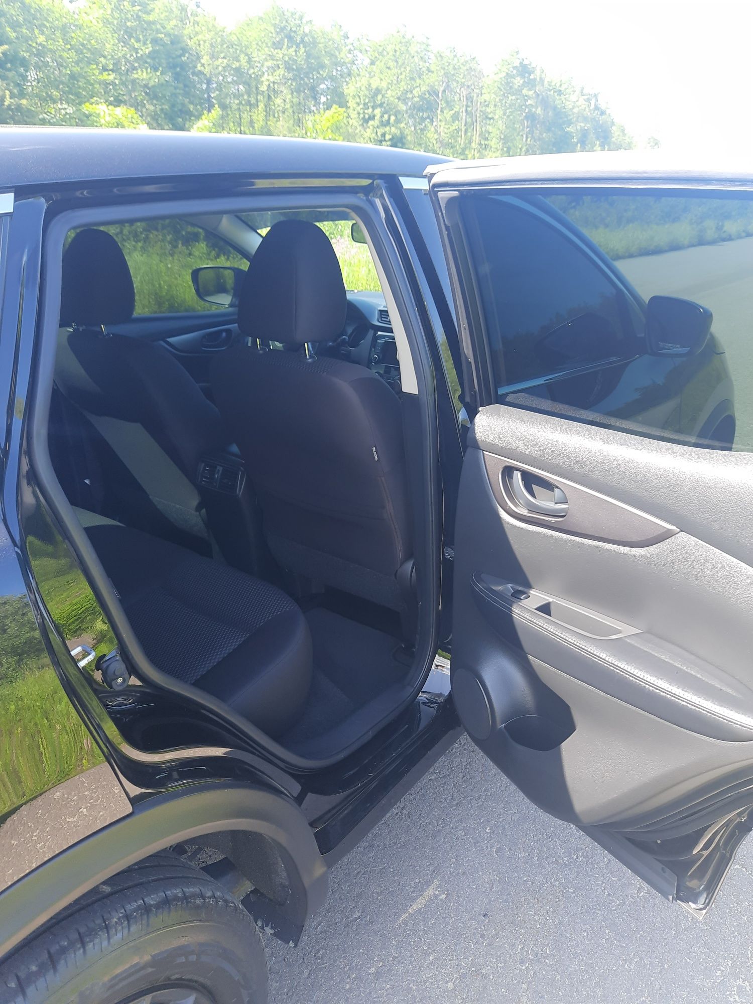 Продам Nissan ROGUE SPORT