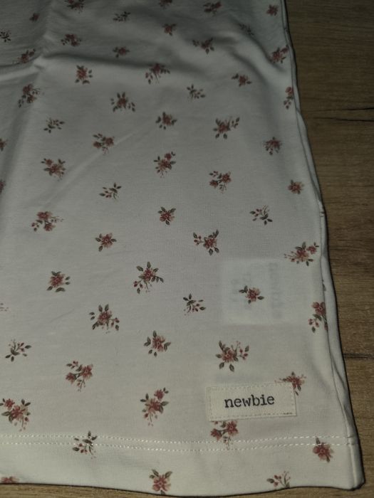2 pack nowych koszulek Newbie 122/128cm