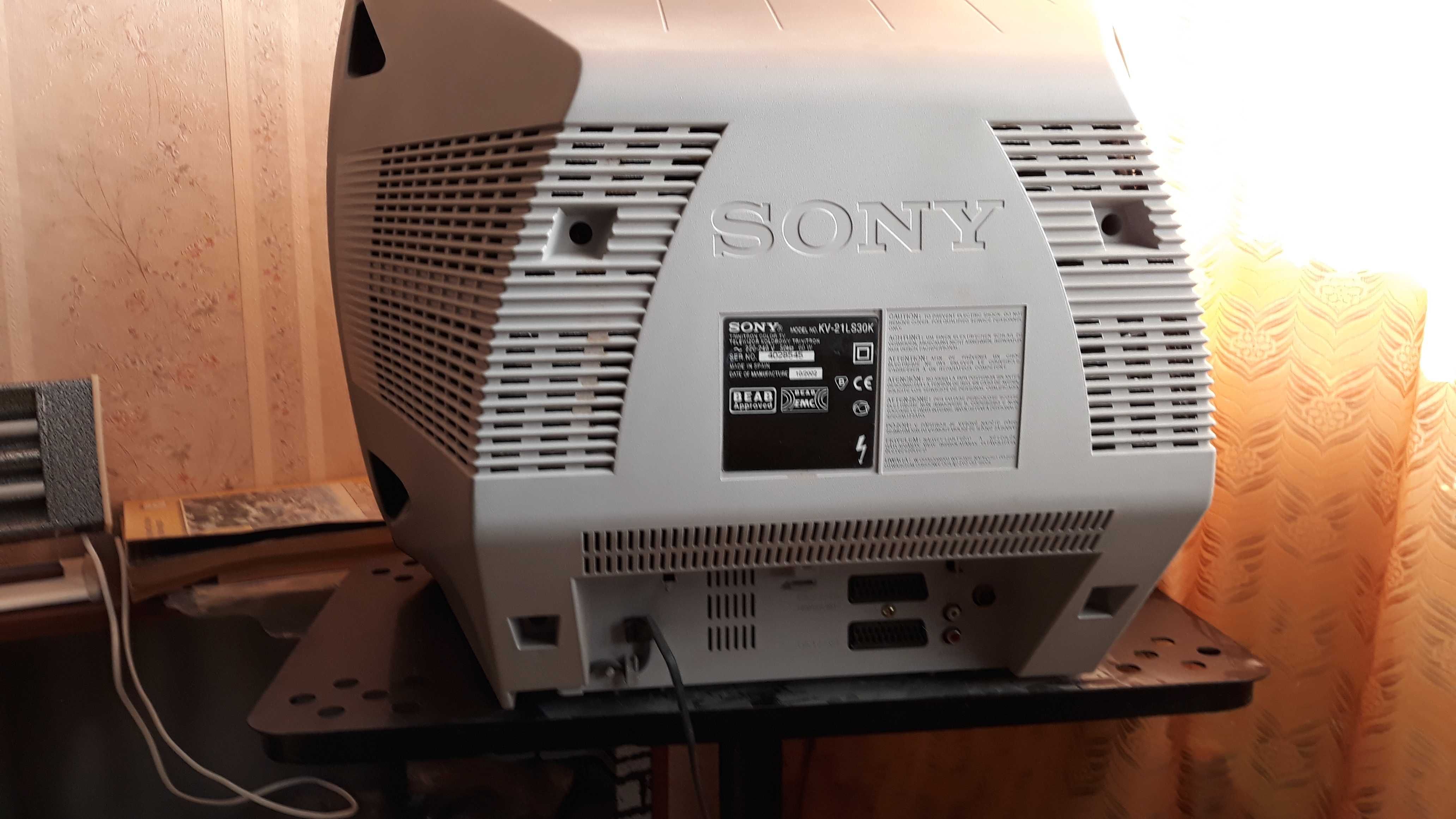 Телевозор Sony KV-21LS30K