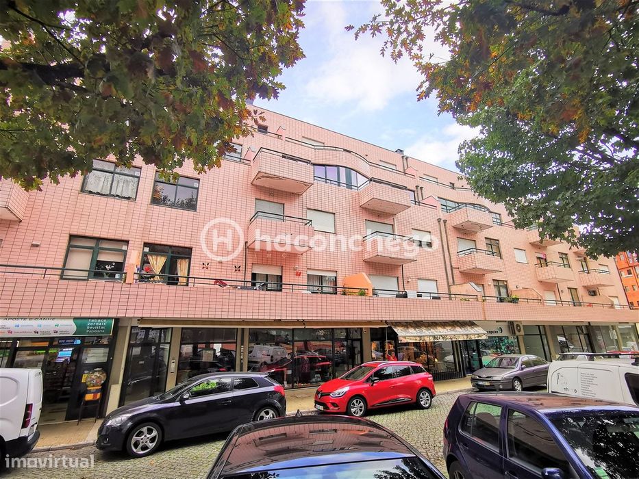 Apartamento T1 para arrendar com garagem Arcozelo Barcelos