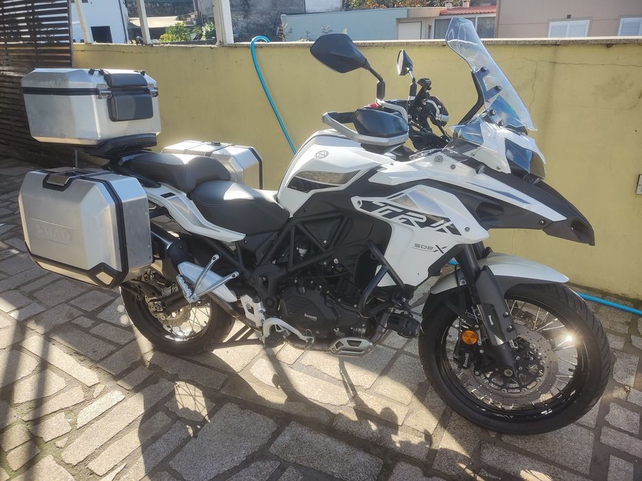 Benelli 502 negociável
