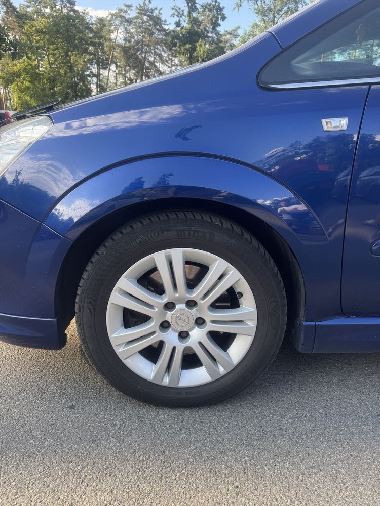 Opel Zafira B Ops 1.9 cdti