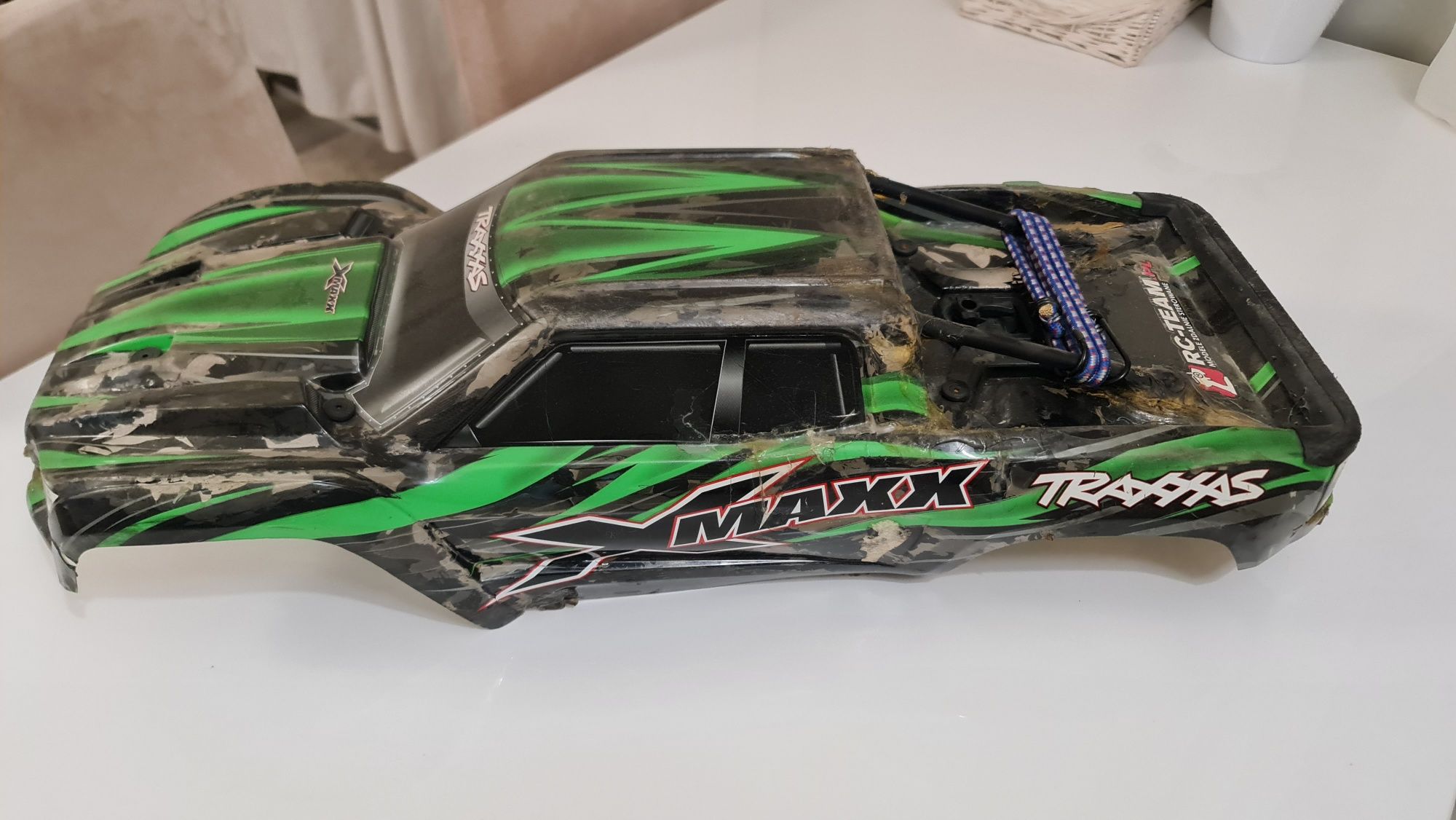 Karoseria Traxxas X-maxx Mocno używana