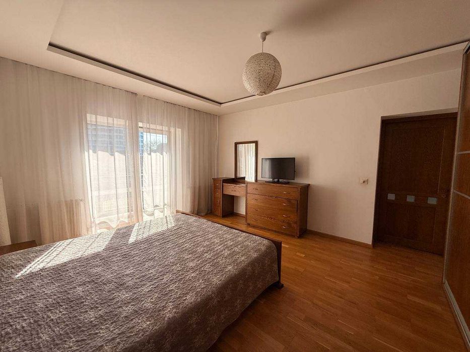 Оренда будинку Львів вул.Кульпарківська (ЖК Парус Park) гараж і підвал