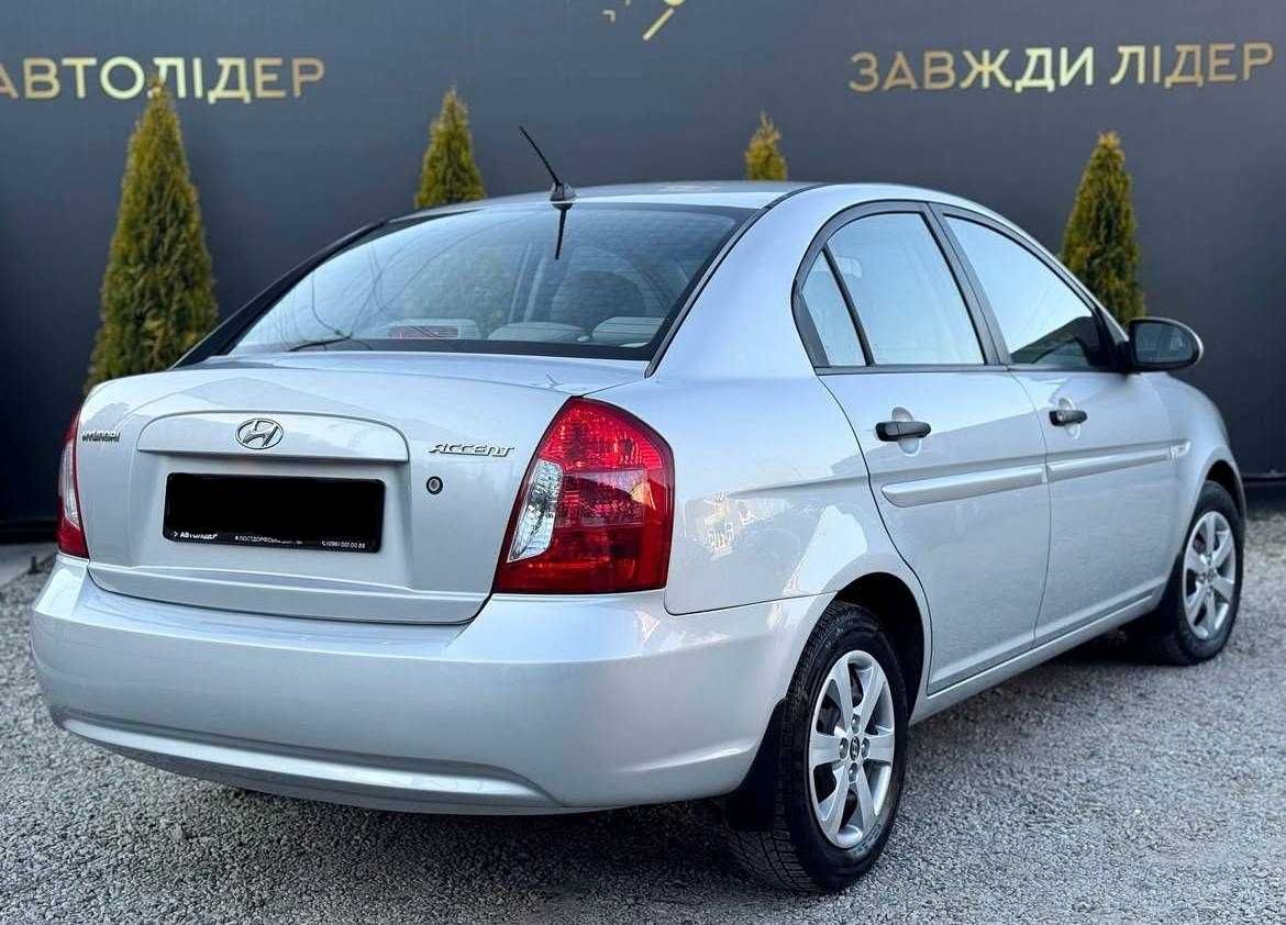 Авто в аренду для работы в такси.