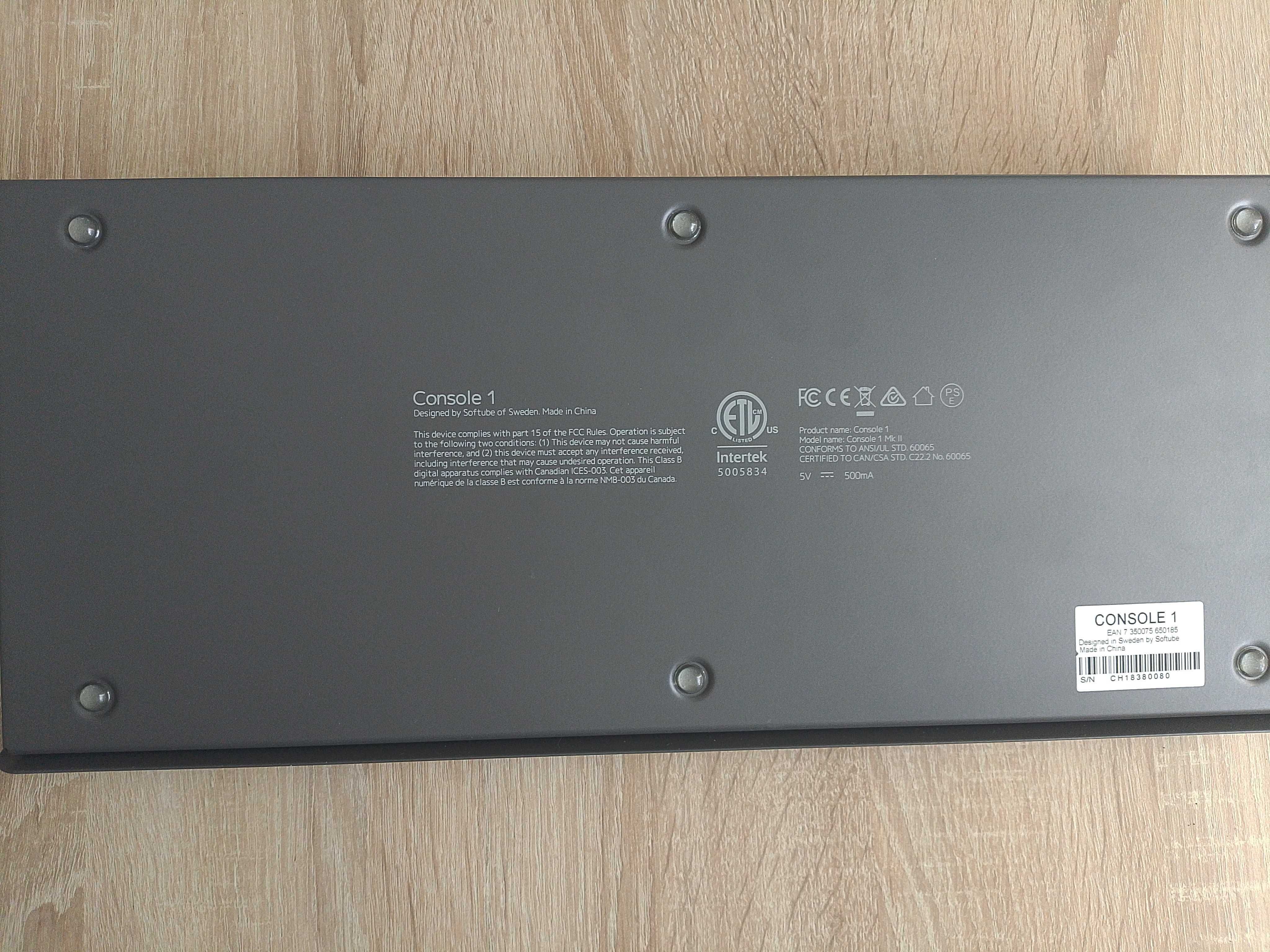 Kontroler Softube Console 1 Mk 2 + stojak - orginalne opakowanie