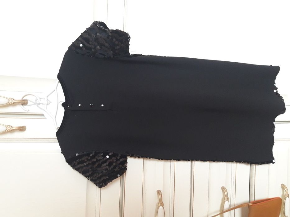 Нарядное платье на девочку 128-134