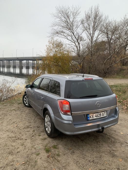 Opel Astra H 2009 1.9d АКПП  COSMO