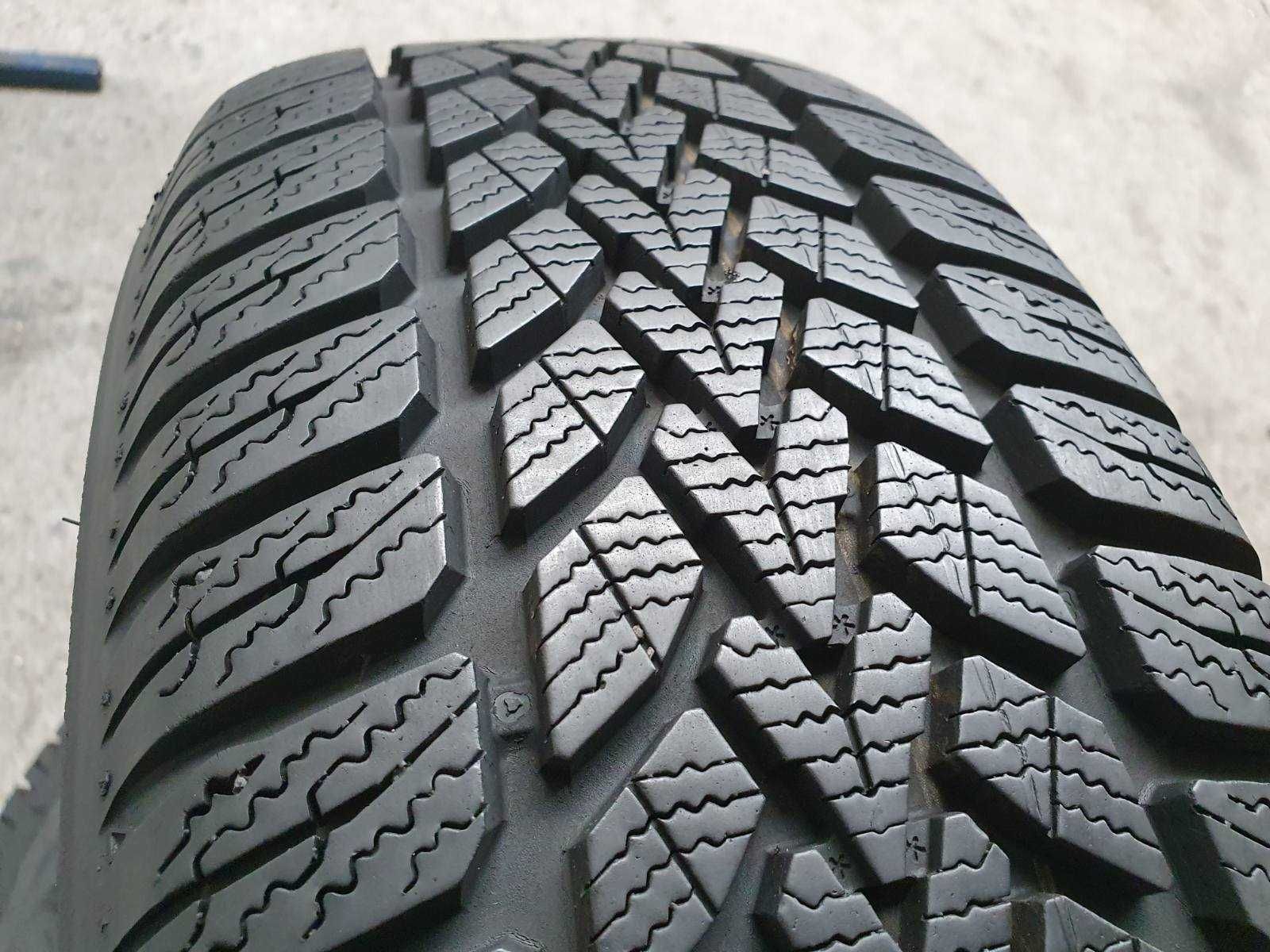 2x Dunlop Winter Response 2  185/60r15  7,8mm