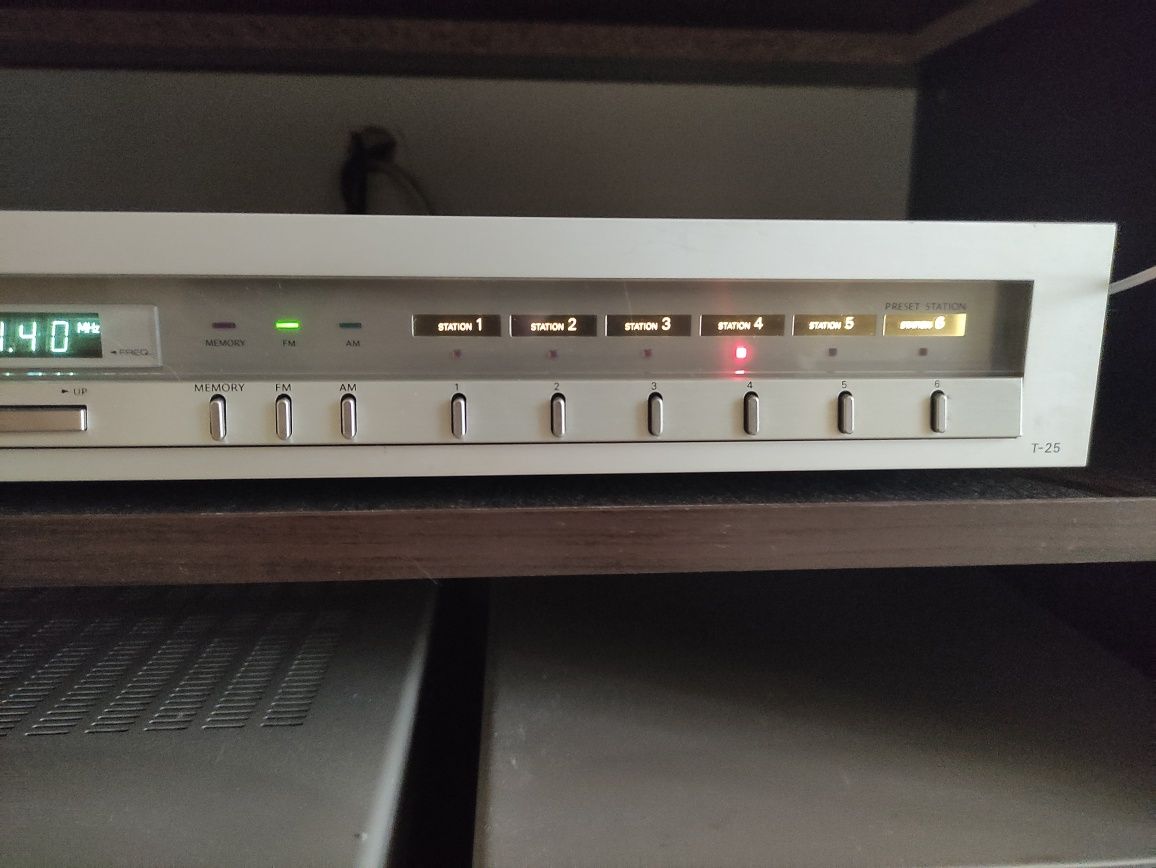 Тюнер ONKYO T-25