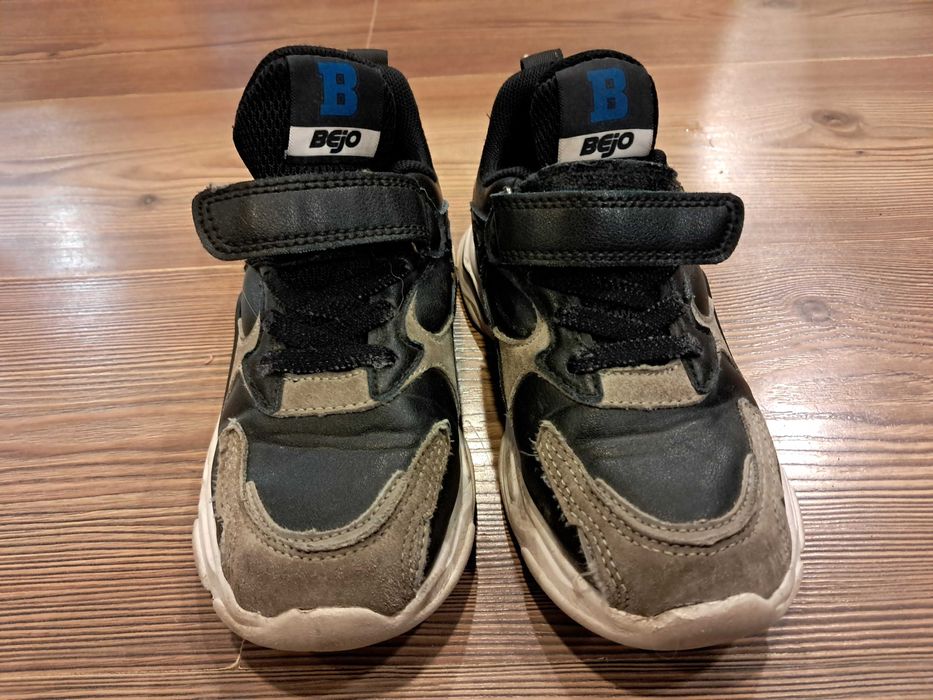 Adidaski dziecięce BEJO rozm. 30