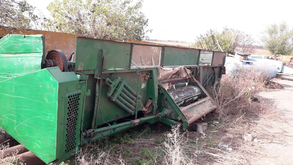 Продам комбайн Дон 1500 б