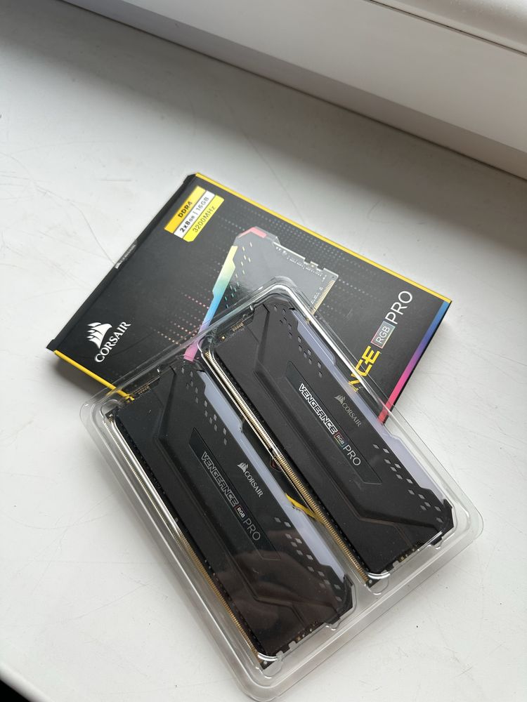 Pamięć RAM 16GB Corsair Vengeance RGB pro 3200MHz DDR4