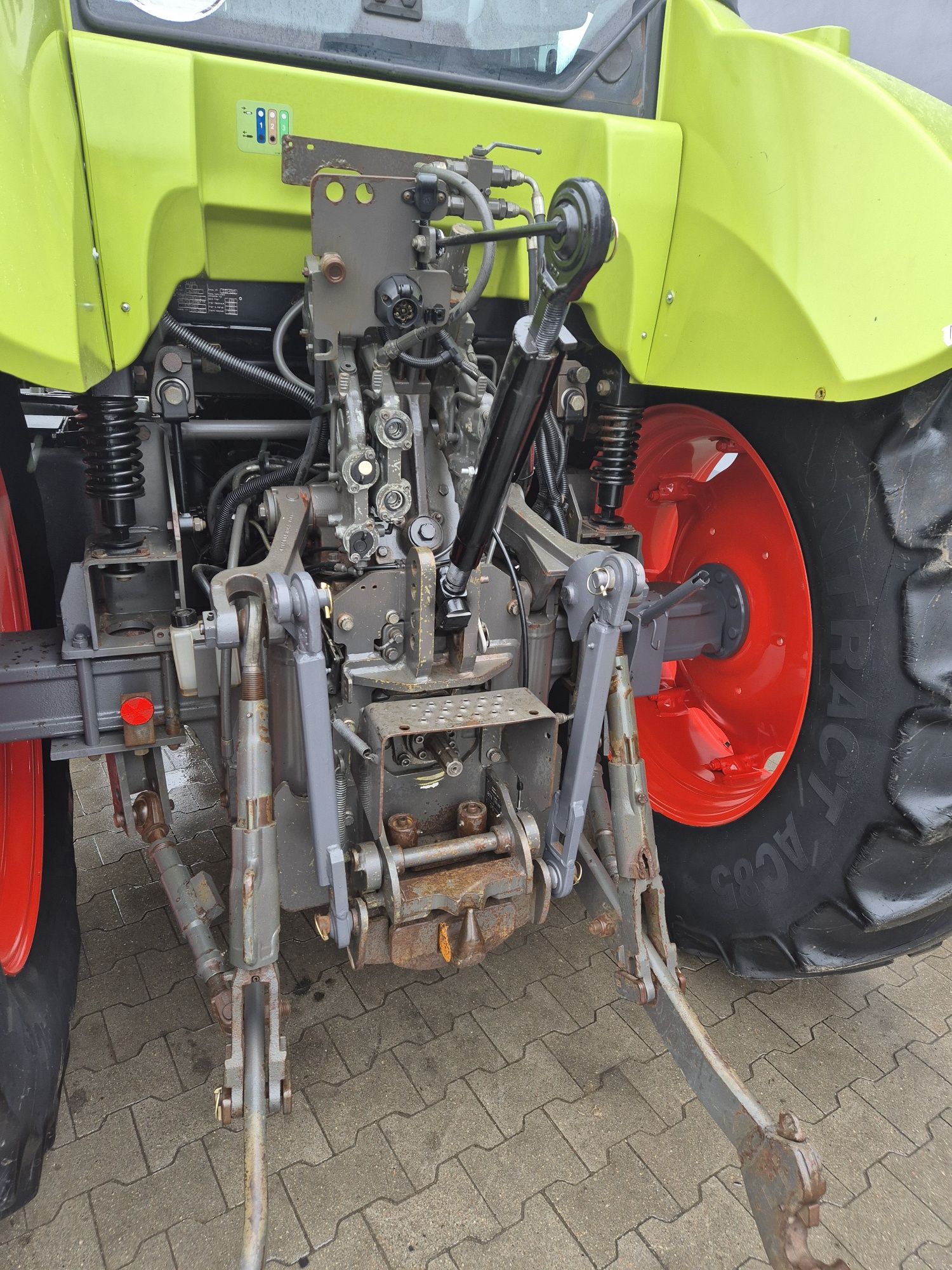 Traktor Claas Arion 510