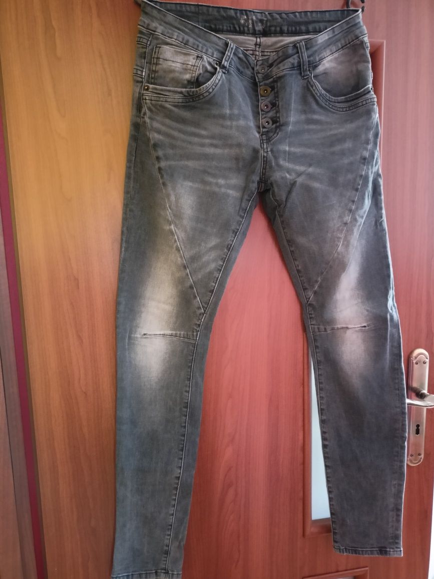 Spodnie jeans New Yorker