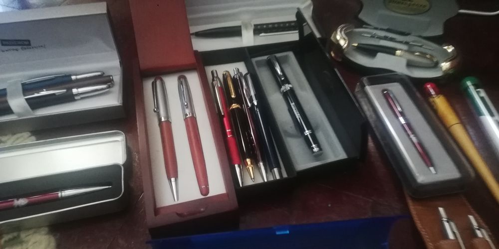 Canetas a varios preços