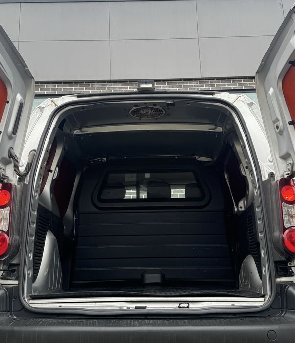 Peugeot Partner 1.6 HDi | 3 lugares