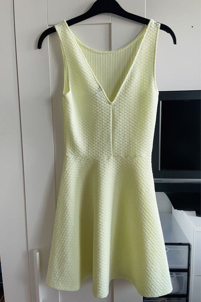 limonkowa żółta sukienka yellow skater dress lime H&M xs rozkloszowana