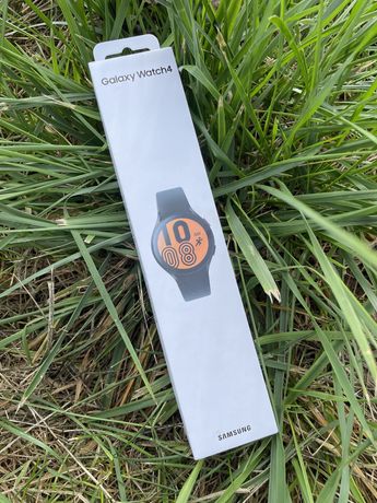 Смарт-часы Samsung Galaxy Watch 4 44mm Black