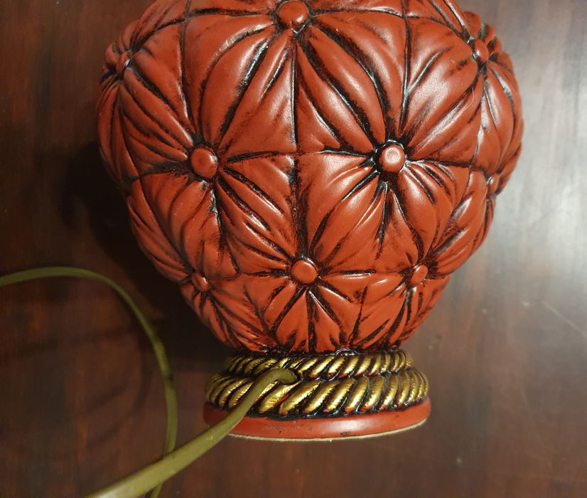 Lampa ceramiczna czerwona 26 cm