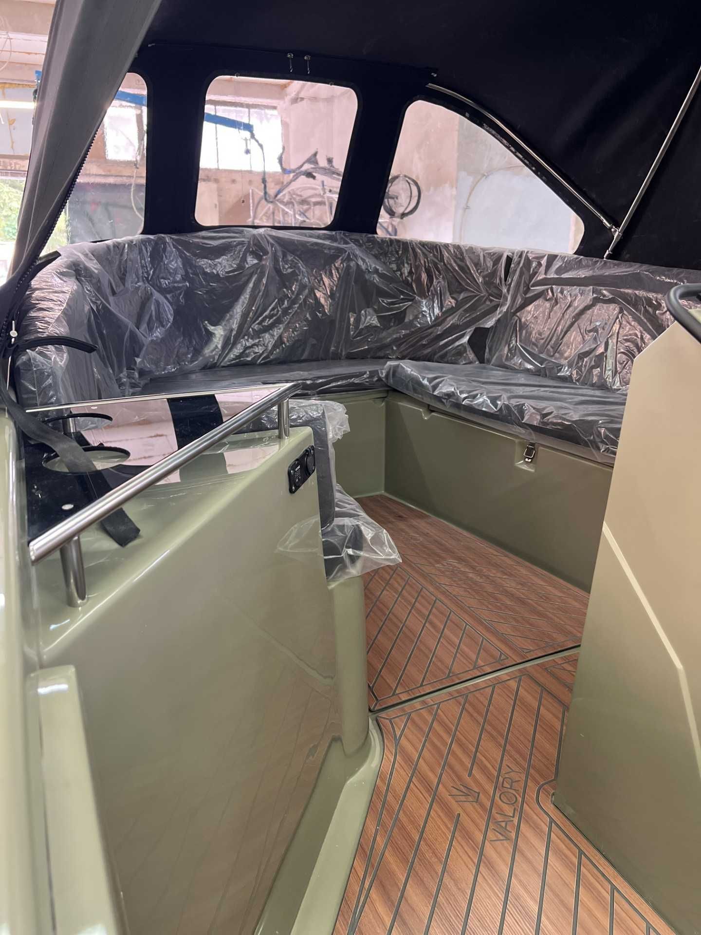 Łódź motorowa Valory 630 Tender Ikona Stylu