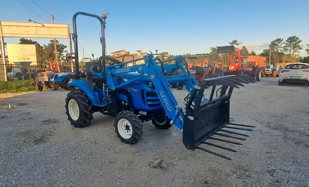 Tractor/Trator LS J27 c/carregador