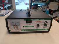 Prostownik Samochodowy HERTZ  12V 15A PRODUKT POLSKI SOLIDNY !!!