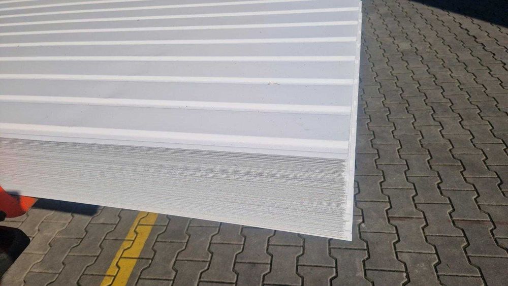 Blacha trapezowa BIAŁA 9010P na sufit, ścianę, podbitkę TBD-7 TANIO