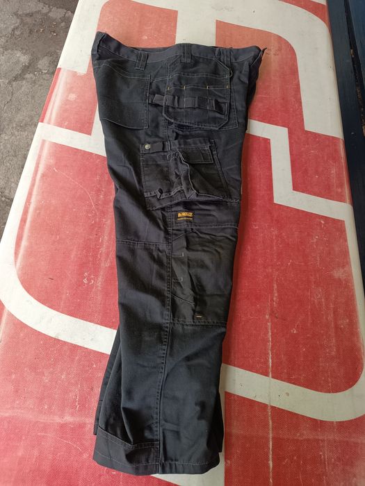 Продам мужские рабочие штаны DeWalt