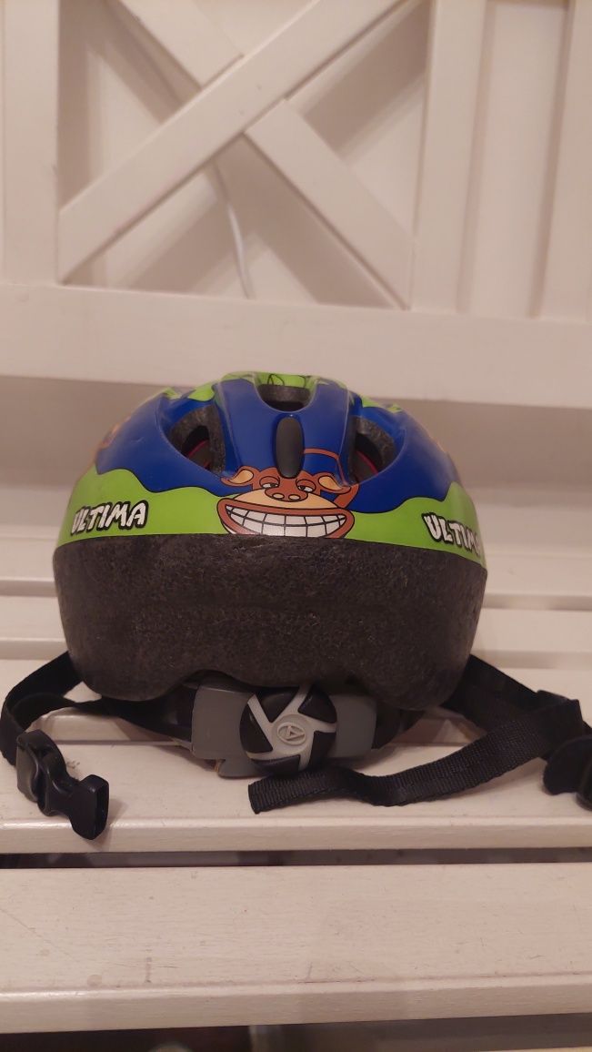 Шлем для роликов