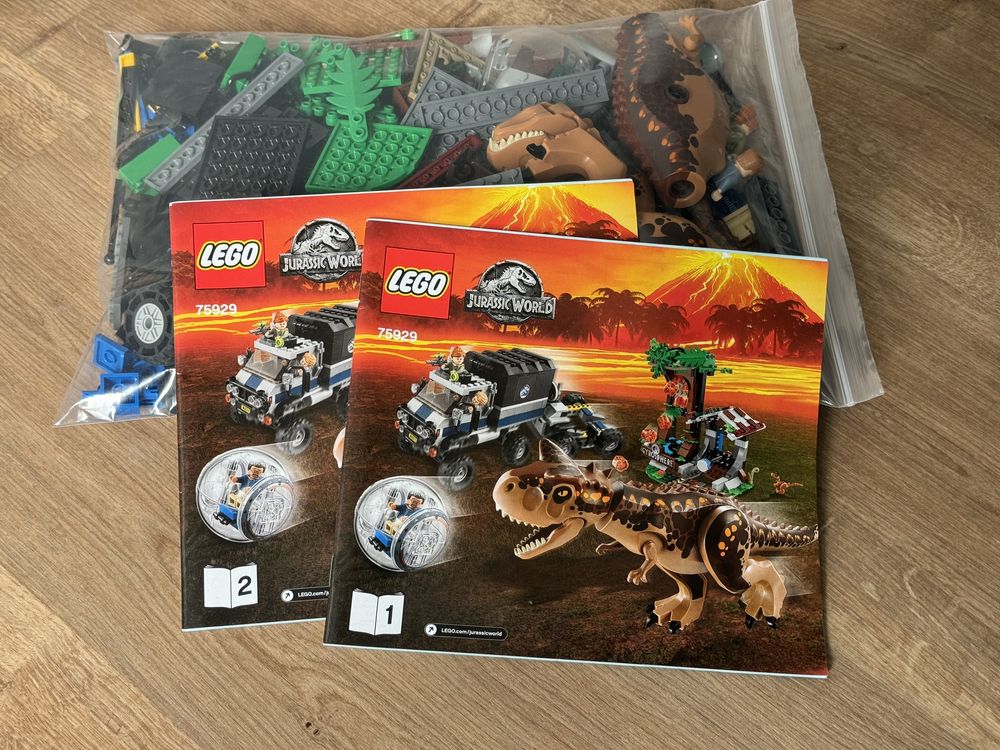 Set LEGO JURASSIC WORLD descontinuado