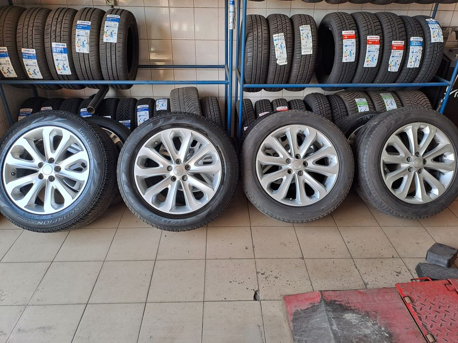 Sprzedam komplet kół Landrover 20" + opony wieloseon Pirelli