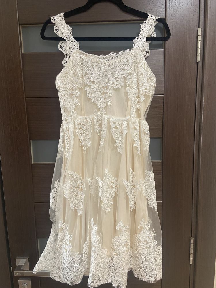 Нарядное платье,свадебное платье,размер s