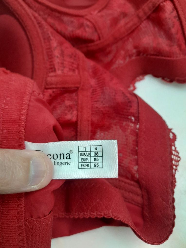 Soutien vermelho