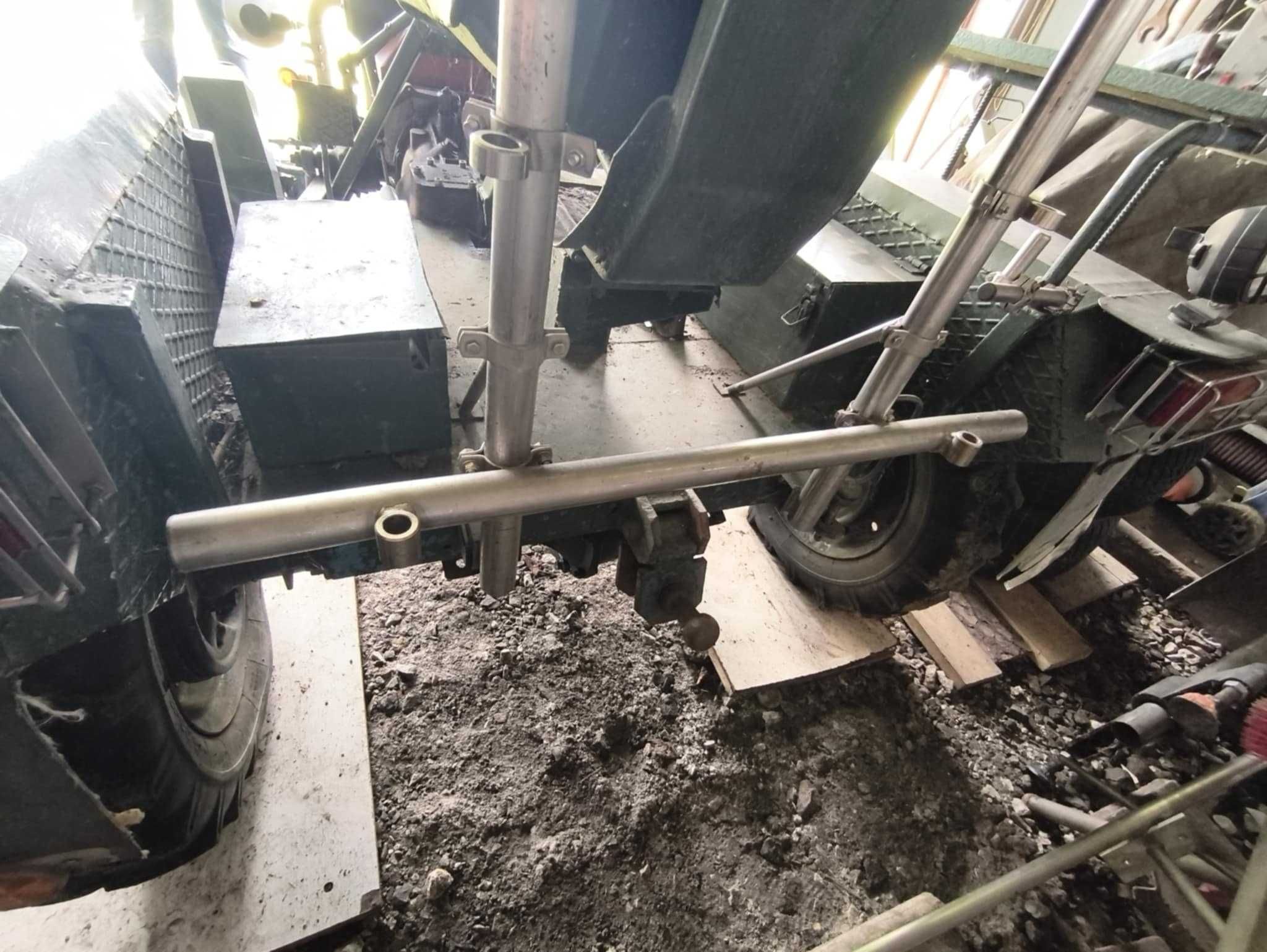 Traktor-papaj silnik S10 diesel
