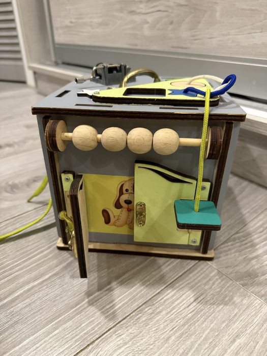 Бізі куб середній