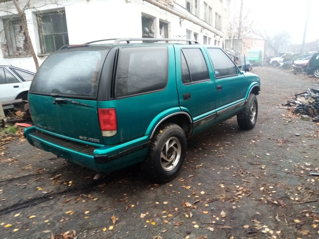 Chevrolet Blazer ІІ s-10 (1990-1997) автошрот авторозборка запчастини