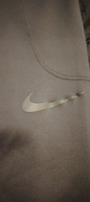 Legginsy sportowe szare Nike Fast