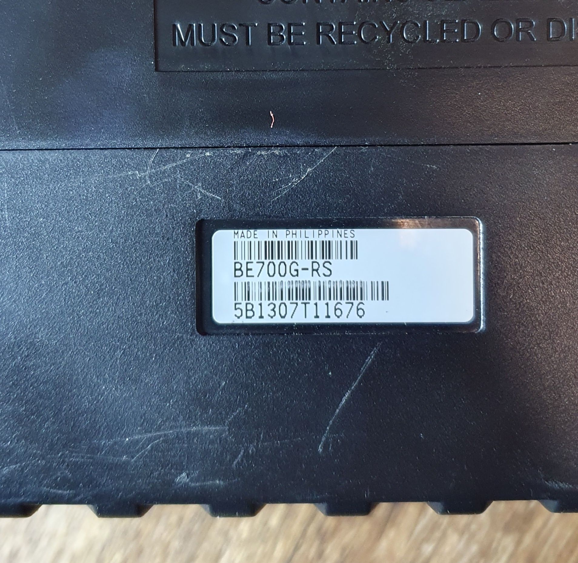 ИБП APC Back-ups es700 lifepo4