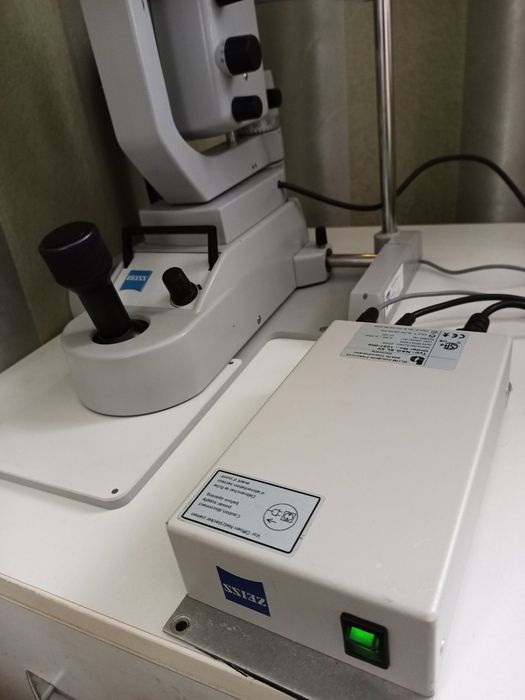 Щілинна лампа Zeiss SL-130