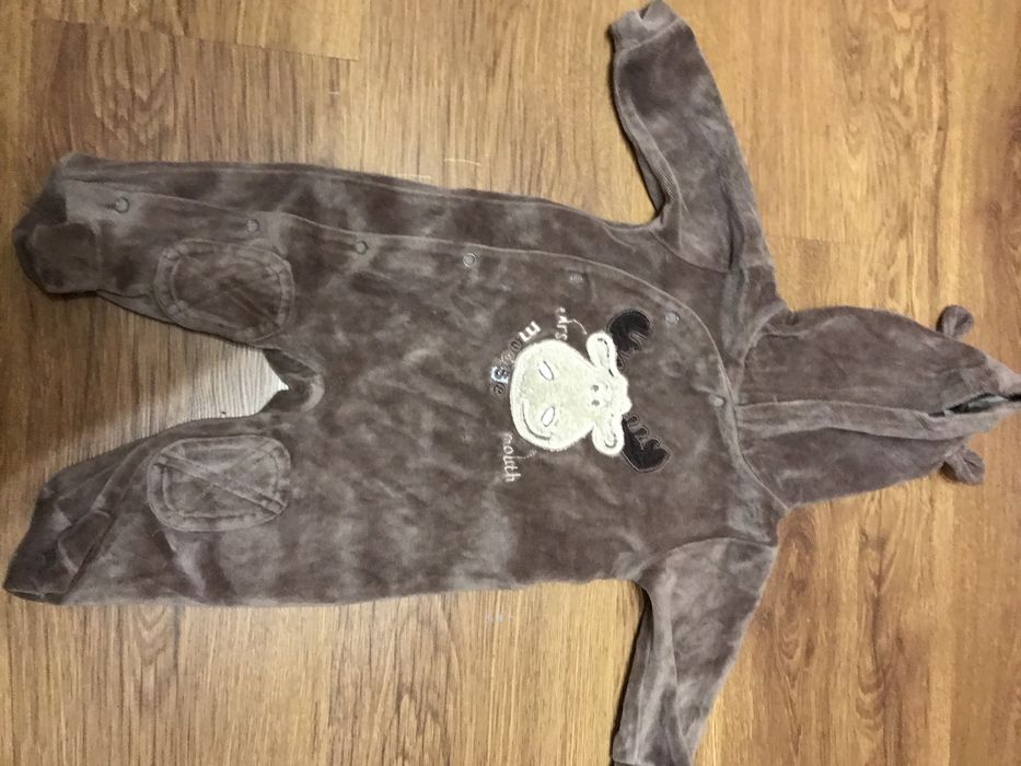 Kombinezon niemowlęcy