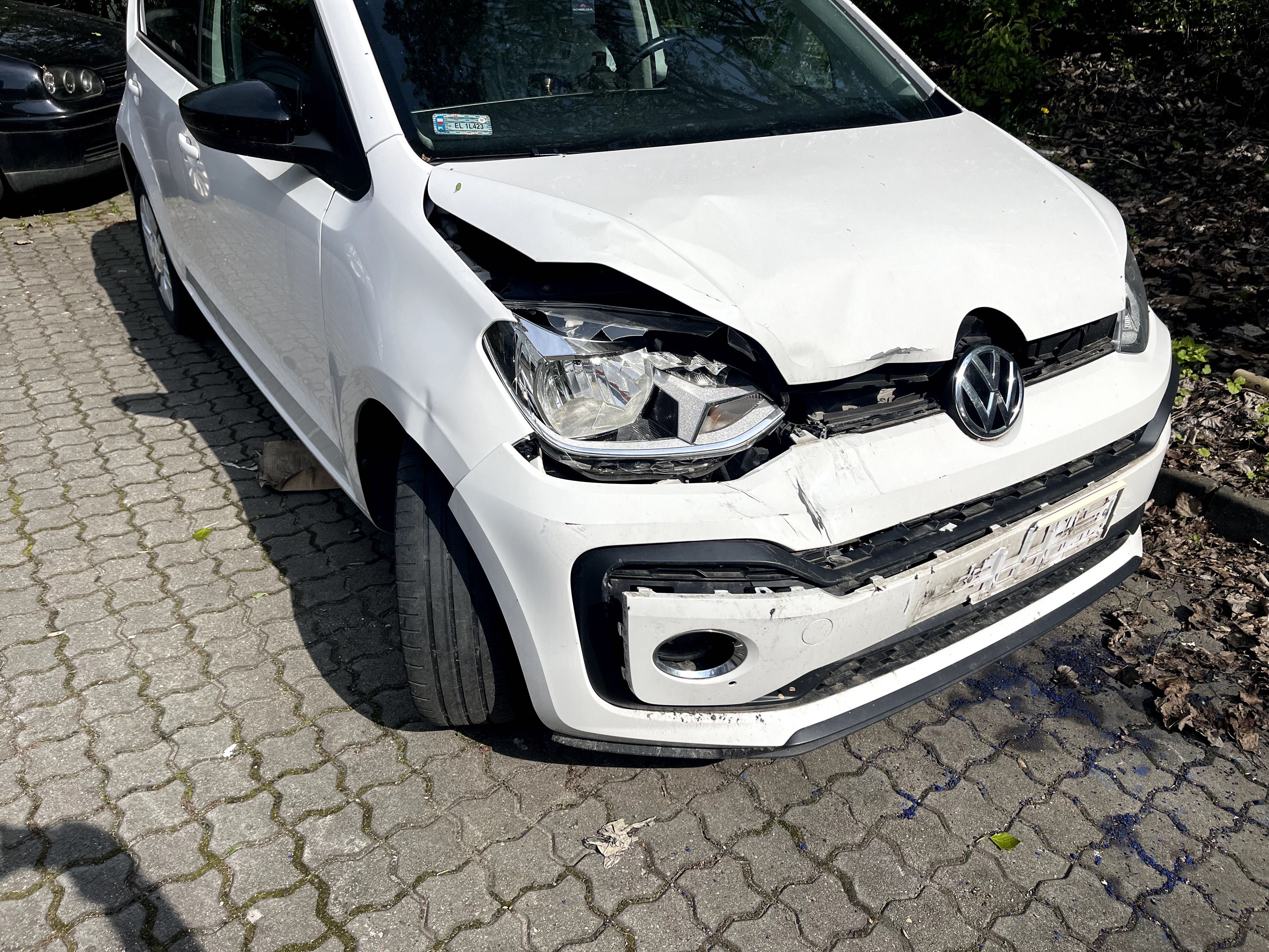 Volkswagen UP High UP Najbogatsza wersja... VAT 23% uszkodzony!!!