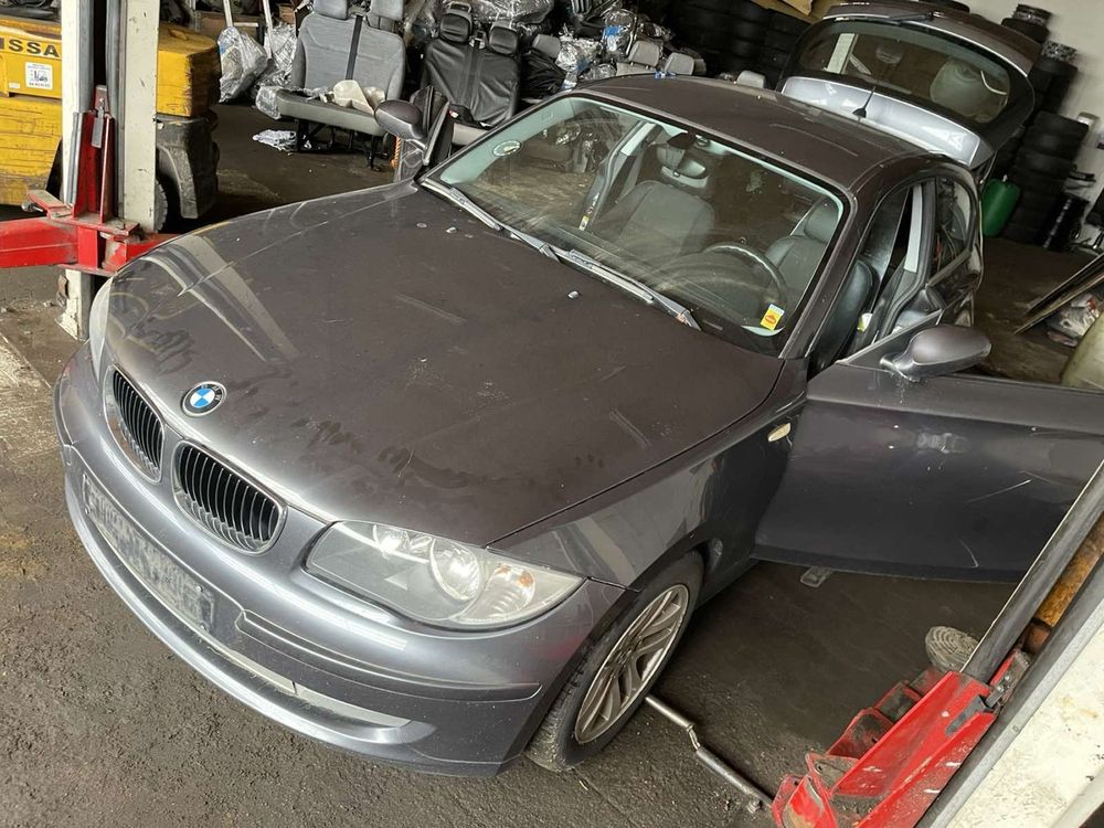 Ляда кришка багажника BMW e81 e87 1 одиничка бмв е 81 е 87 крышка кляп