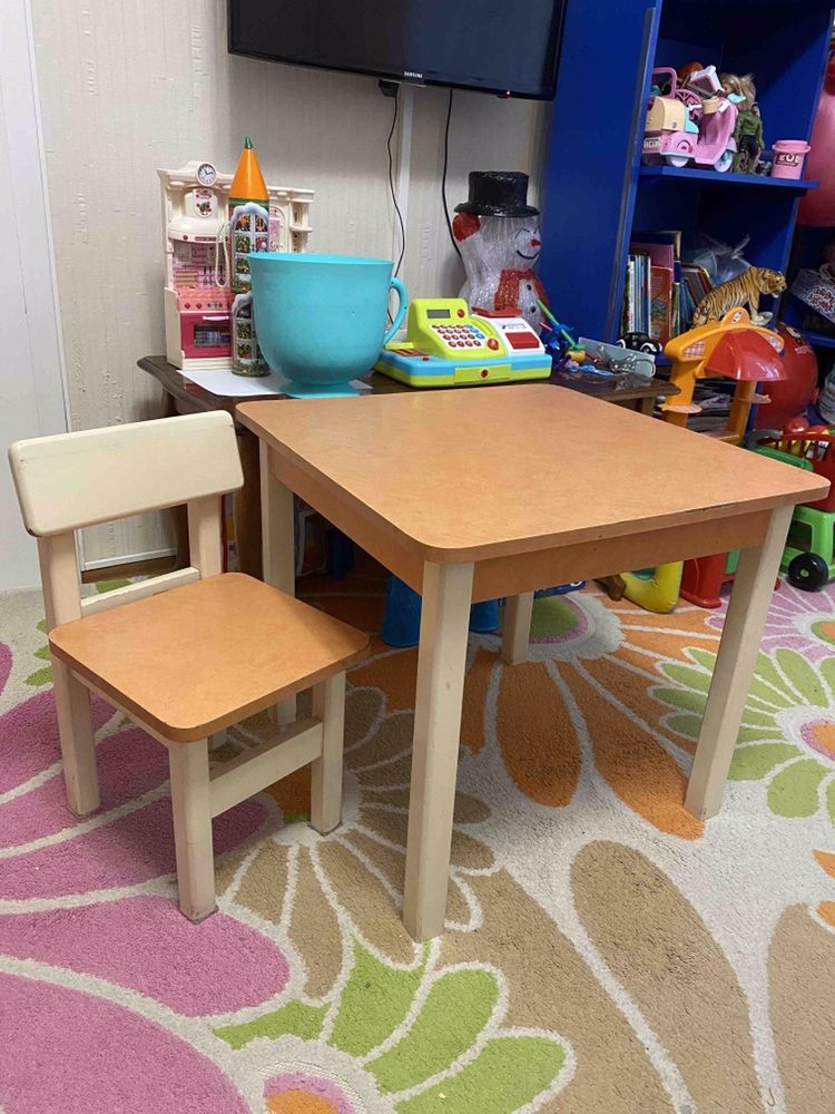Стол та стілець дерево стільчик столик