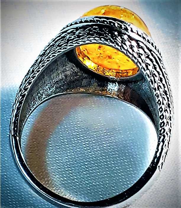 Bursztyn Sygnet-Pierścień Srebrzysty Grawer 20