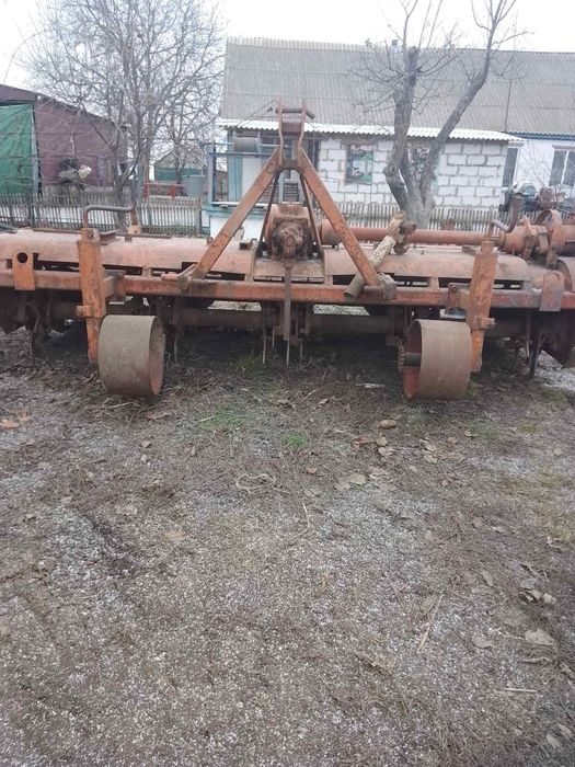 Продам фрезу 2,8м 4рядна